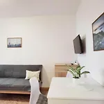 Sanja - One Bedroom With Balcony And Sea View 1 וודיצה