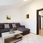 Sanja - One Bedroom With Balcony And Sea View 1 Apartamento
