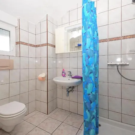 Apartment Sanja - One Bedroom With Balcony And Sea View 1